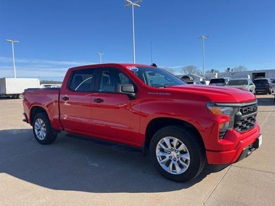 2022 Chevrolet Silverado 1500 4X4 Custom 4DR Crew Cab 5.8 FT. SB