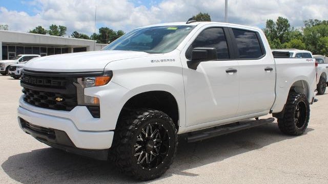 2024 Chevrolet Silverado 1500 Custom