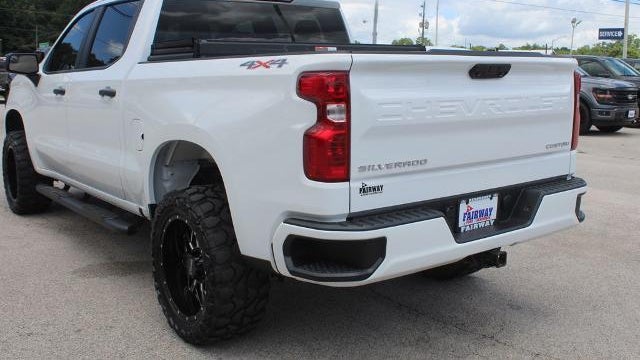 2024 Chevrolet Silverado 1500 Custom