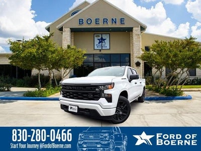 2022 Chevrolet Silverado 1500 4X4 Custom 4DR Crew Cab 5.8 FT. SB