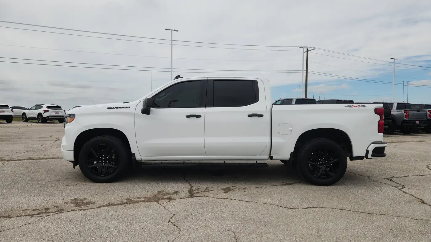 2023 Chevrolet Silverado 1500 Custom