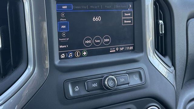 2022 Chevrolet Silverado 1500 Custom Trail Boss
