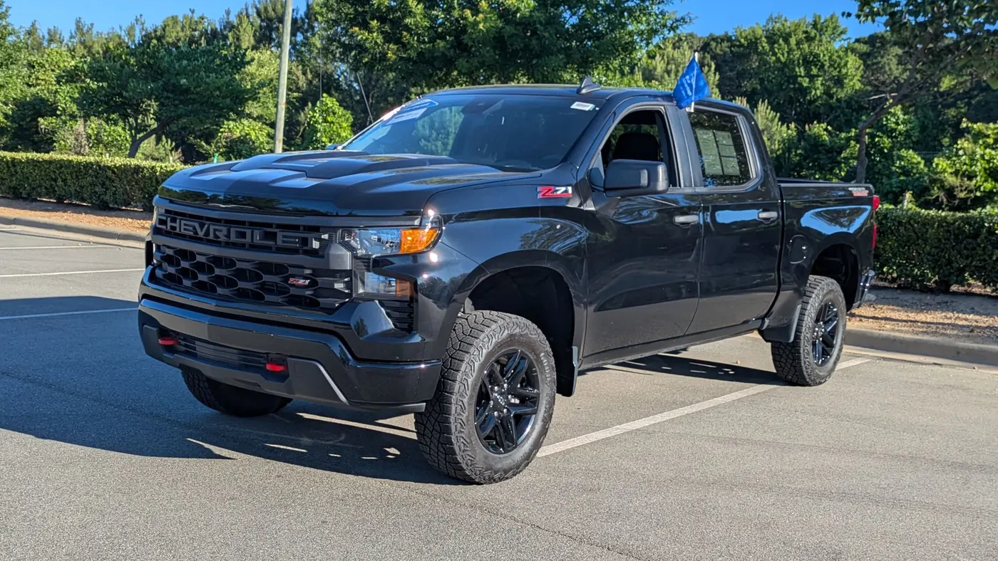2024 Chevrolet Silverado 1500 Custom Trail Boss
