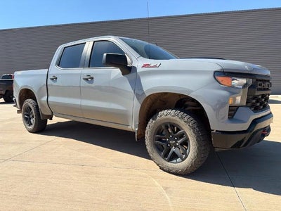 2024 Chevrolet Silverado 1500 4X4 Custom Trail Boss 4DR Crew Cab 5.8 FT. SB