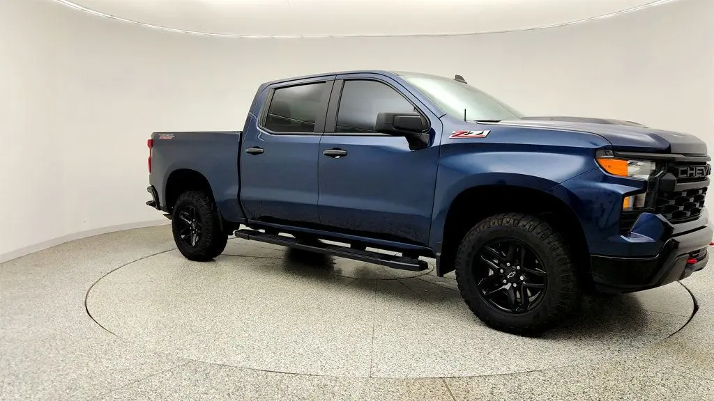 2023 Chevrolet Silverado 1500 Custom Trail Boss