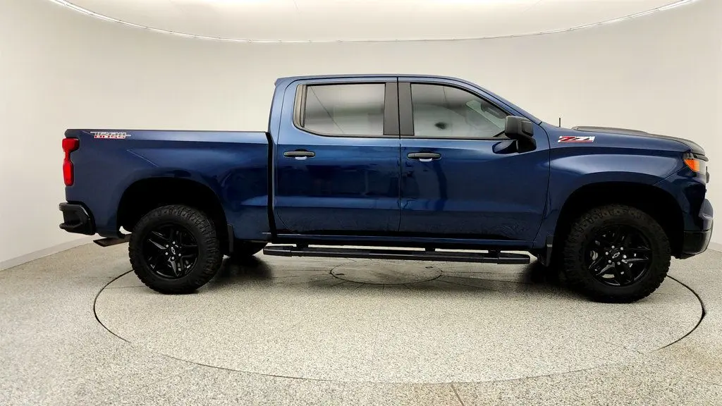 2023 Chevrolet Silverado 1500 Custom Trail Boss