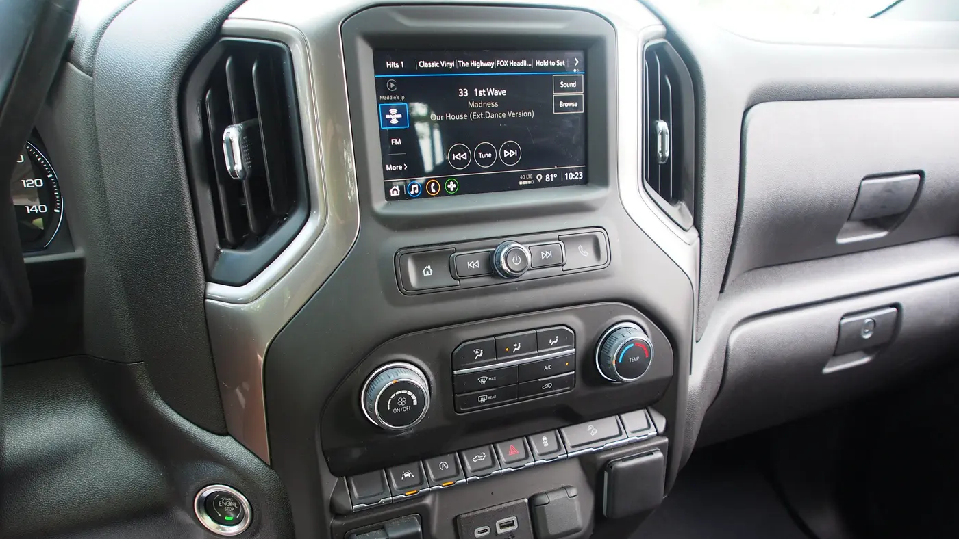 2024 Chevrolet Silverado 1500 Custom Trail Boss