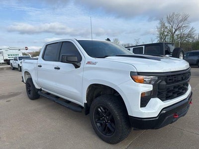 2023 Chevrolet Silverado 1500 4X4 Custom Trail Boss 4DR Crew Cab 5.8 FT. SB