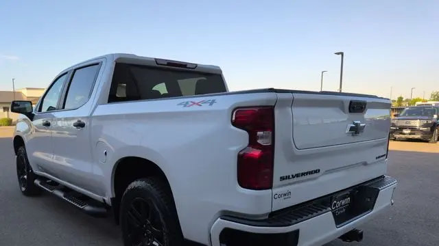 2025 Chevrolet Silverado 1500 Custom