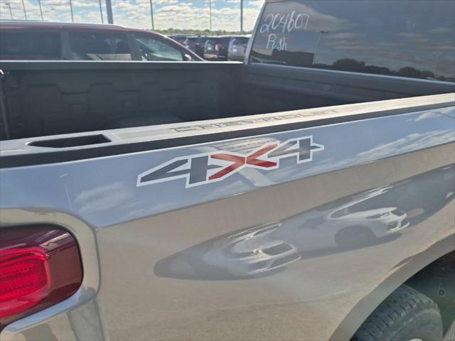 2025 Chevrolet Silverado - $34,422