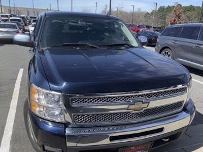 2011 Chevrolet Silverado 1500 4X4 LT 4DR Crew Cab 5.8 FT. SB