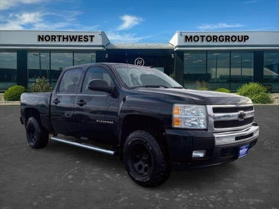 2011 Chevrolet Silverado 1500 4X4 LT 4DR Crew Cab 5.8 FT. SB