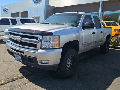 2011 Chevrolet Silverado 1500 4X4 LT 4DR Crew Cab 5.8 FT. SB