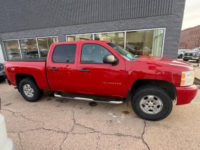 2011 Chevrolet Silverado 1500 4X4 LT 4DR Crew Cab 5.8 FT. SB