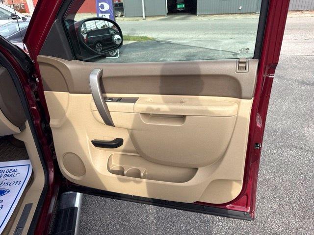 2013 Chevrolet Silverado - $12,599