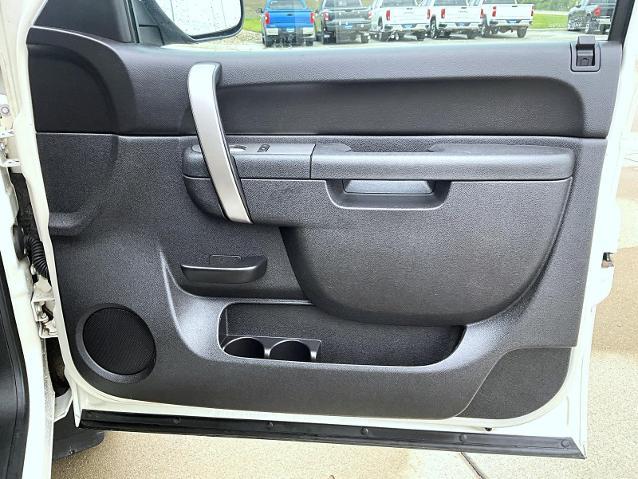 2013 Chevrolet Silverado - $10,945