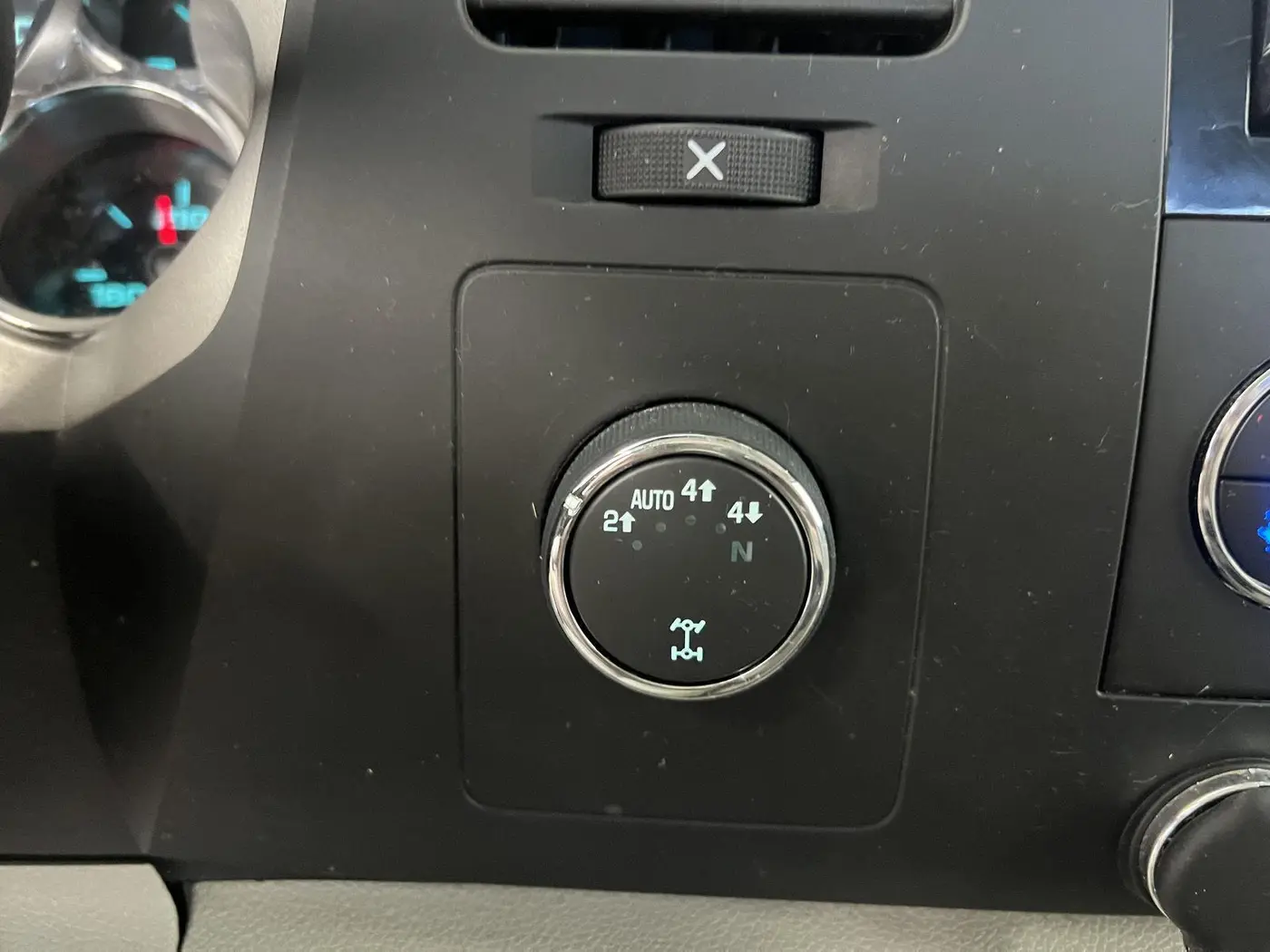 2013 Chevrolet Silverado - $13,498