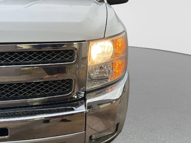2013 Chevrolet Silverado - $8,876