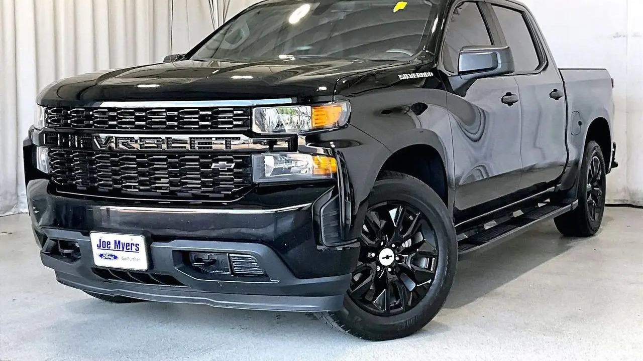 2021 Chevrolet Silverado 1500 Custom