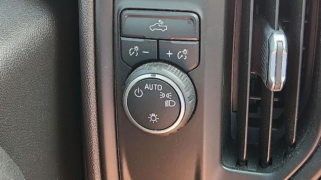 2022 Chevrolet Silverado 1500 Limited Custom