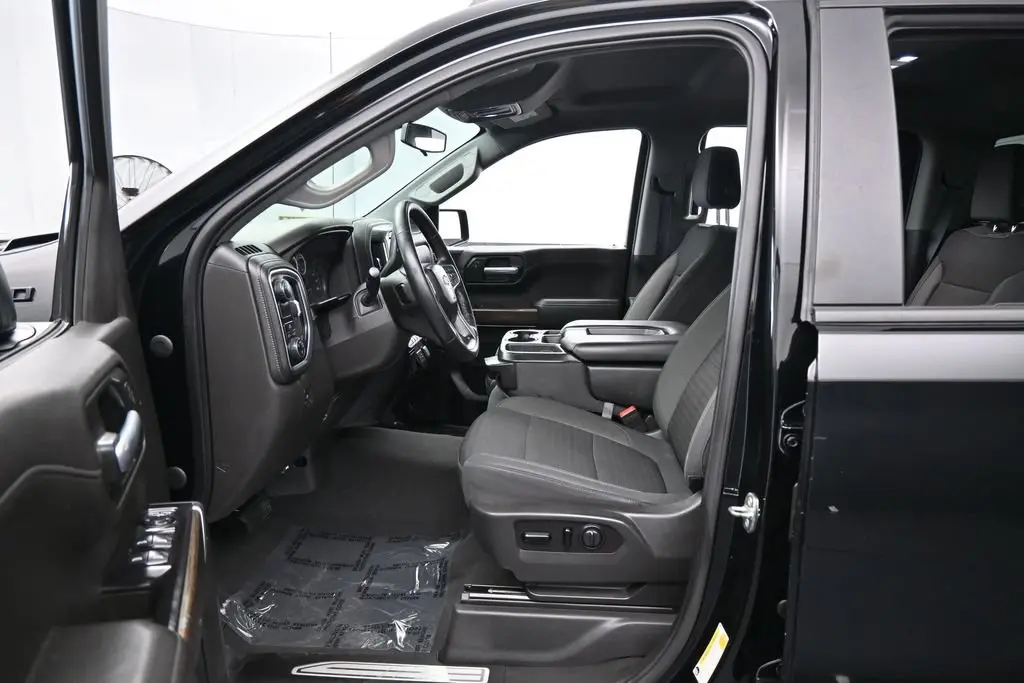 2020 Chevrolet Silverado - $19,981