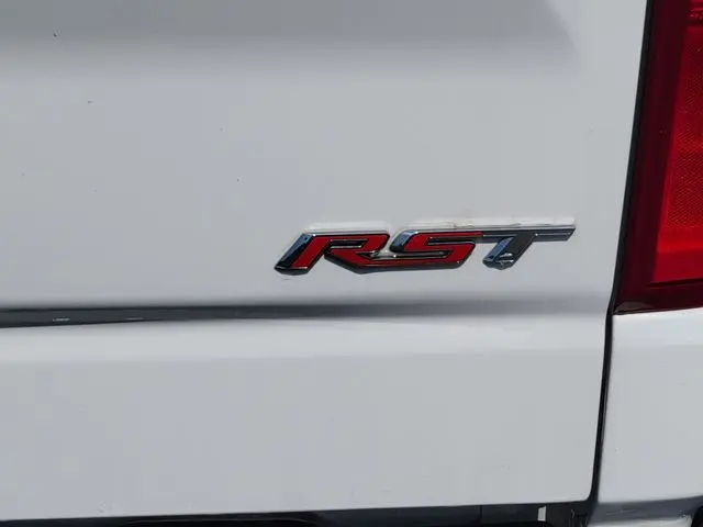2020 Chevrolet Silverado - $24,253