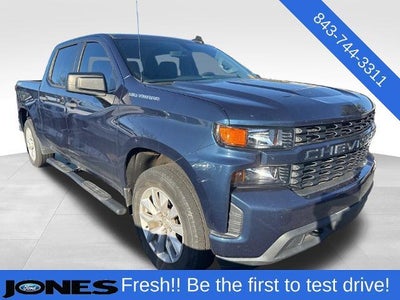 2022 Chevrolet Silverado 1500 Limited 4X4 Custom 4DR Crew Cab 5.8 FT. SB