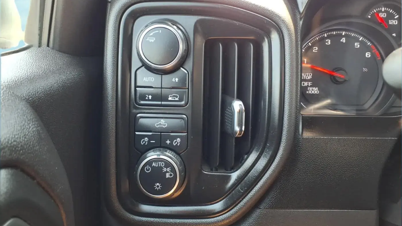 2020 Chevrolet Silverado 1500 Custom