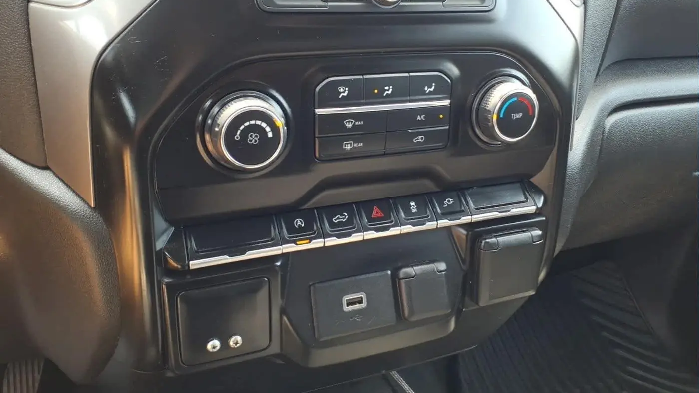 2020 Chevrolet Silverado 1500 Custom