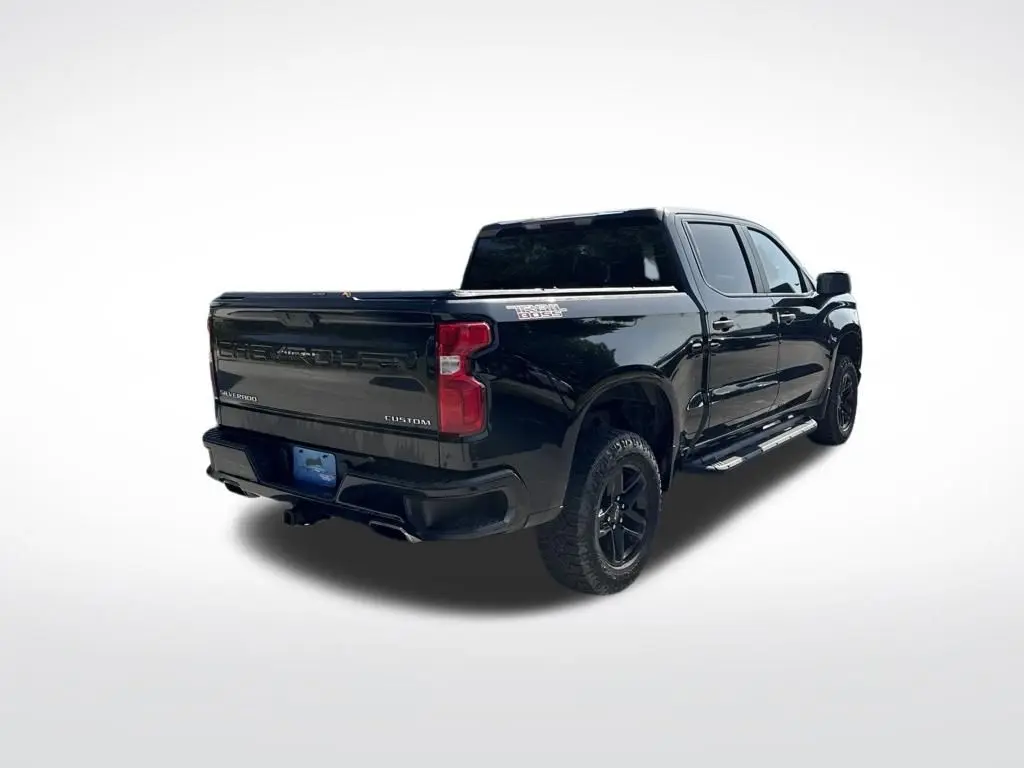2019 Chevrolet Silverado - $24,497