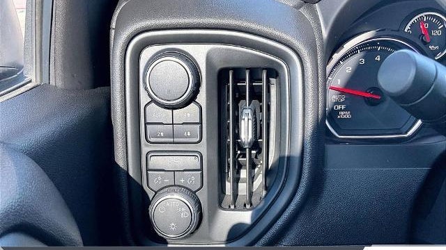 2022 Chevrolet Silverado 1500 Limited Custom Trail Boss