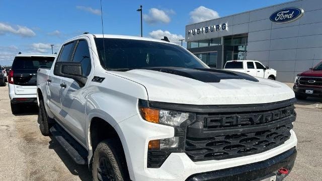 2024 Chevrolet Silverado 1500 Custom Trail Boss