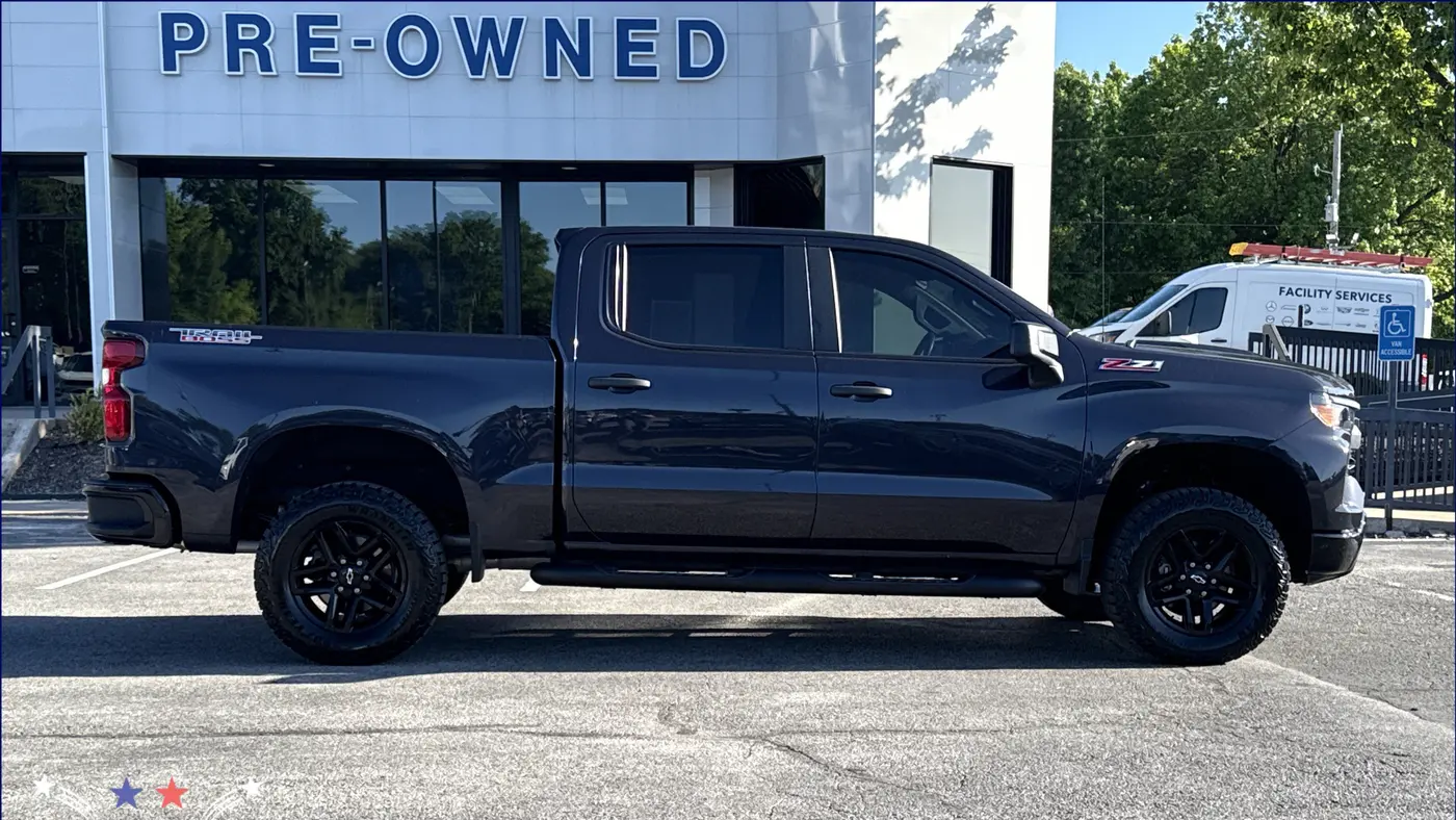 2023 Chevrolet Silverado 1500 Custom Trail Boss