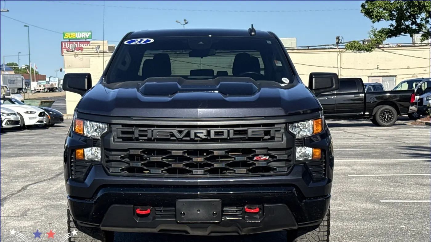 2023 Chevrolet Silverado 1500 Custom Trail Boss
