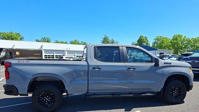 2024 Chevrolet Silverado 1500 Custom Trail Boss