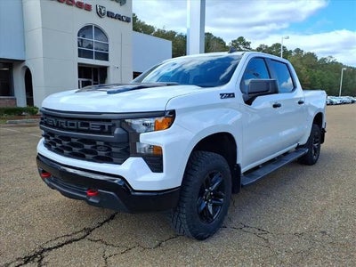 2024 Chevrolet Silverado 1500 4X4 Custom Trail Boss 4DR Crew Cab 5.8 FT. SB