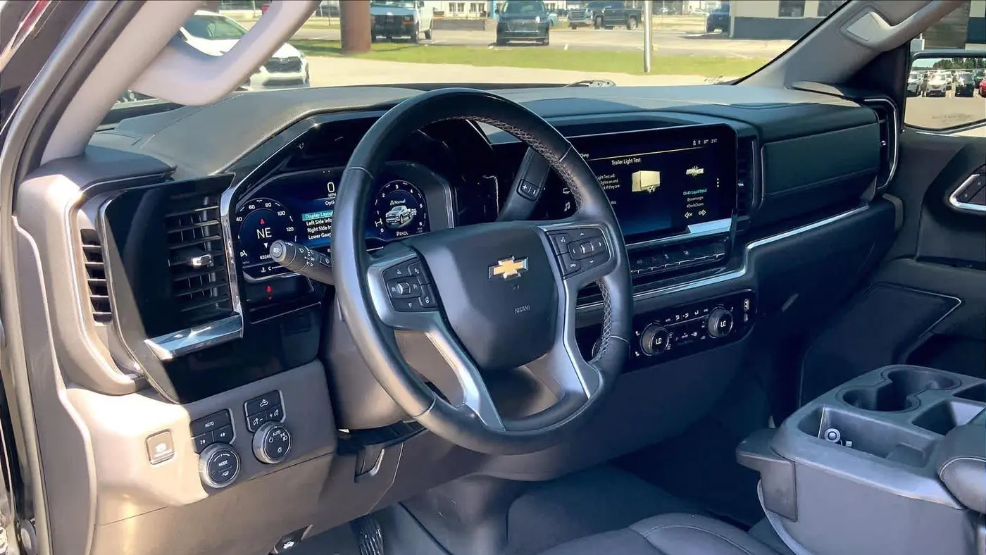 2023 Chevrolet Silverado 1500 LT