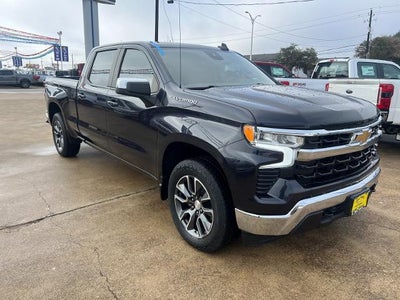 2022 Chevrolet Silverado 1500 4X4 LT 4DR Crew Cab 5.8 FT. SB W/1LT
