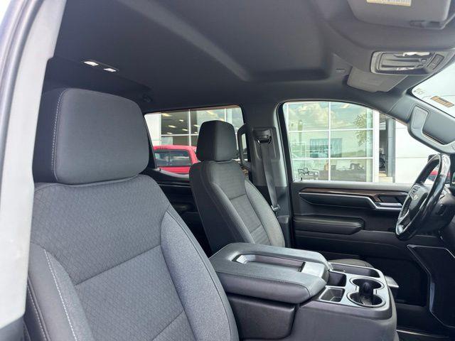 2022 Chevrolet Silverado - $27,849
