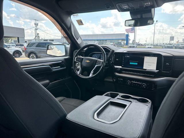 2022 Chevrolet Silverado - $27,849