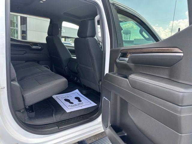 2022 Chevrolet Silverado - $27,849