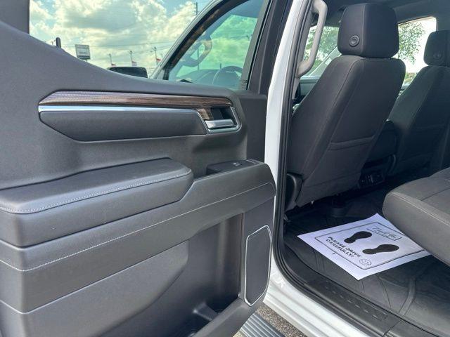 2022 Chevrolet Silverado - $27,849