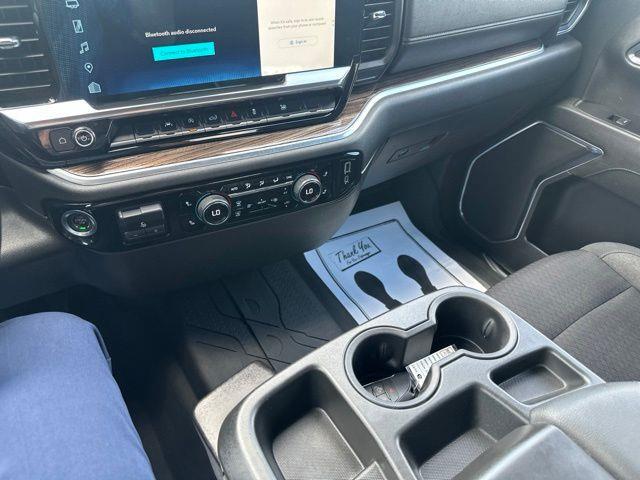 2022 Chevrolet Silverado - $27,849