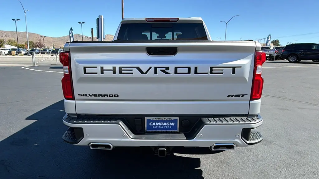 2022 Chevrolet Silverado - $38,483