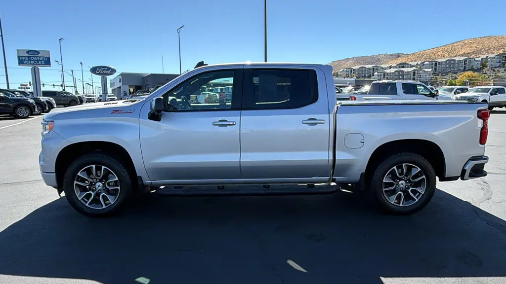 2022 Chevrolet Silverado - $38,483