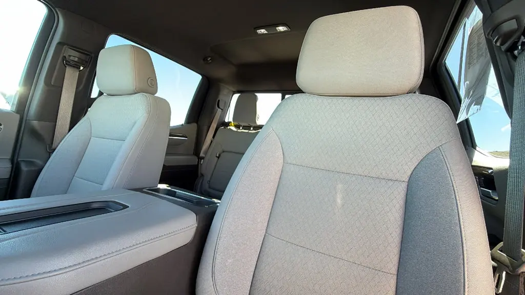 2022 Chevrolet Silverado - $38,483