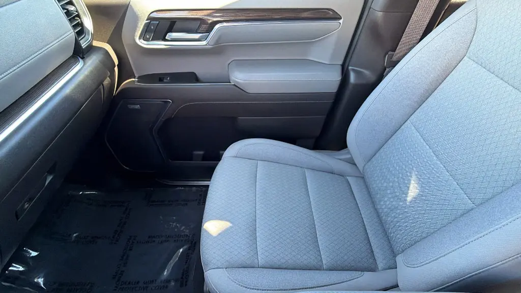 2022 Chevrolet Silverado - $38,483