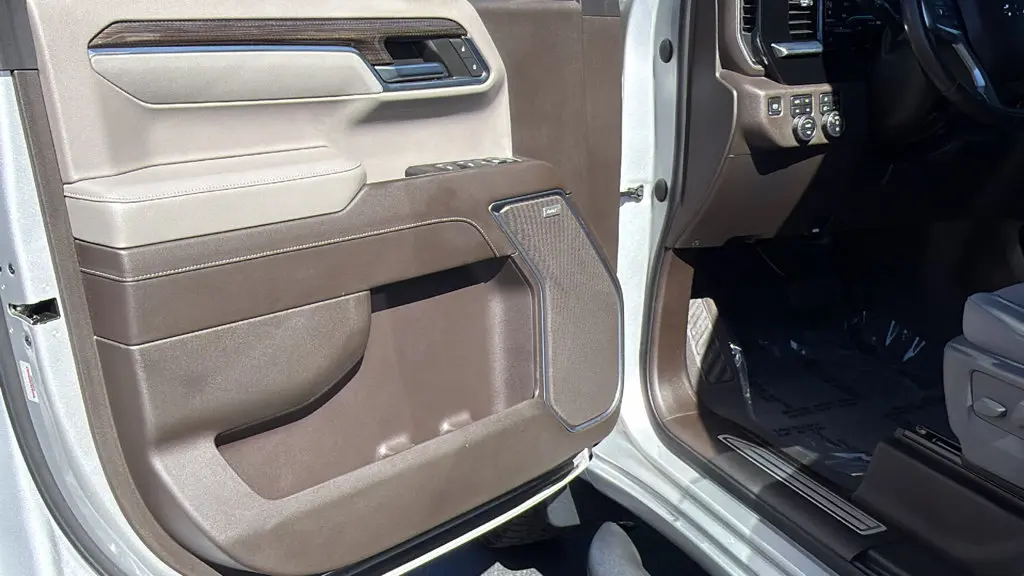 2022 Chevrolet Silverado - $38,483