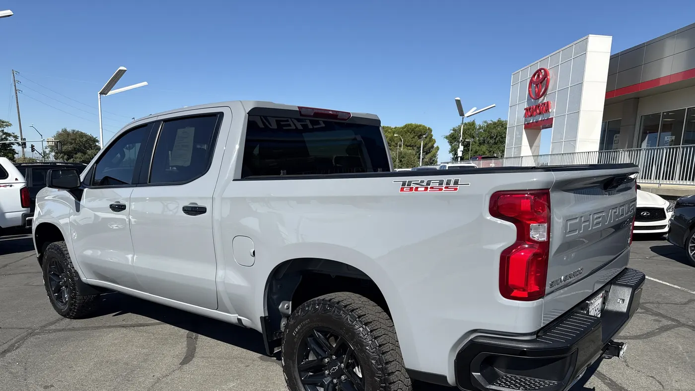 2024 Chevrolet Silverado 1500 LT Trail Boss