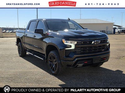 2023 Chevrolet Silverado 1500 4X4 LT Trail Boss 4DR Crew Cab 5.8 FT. SB